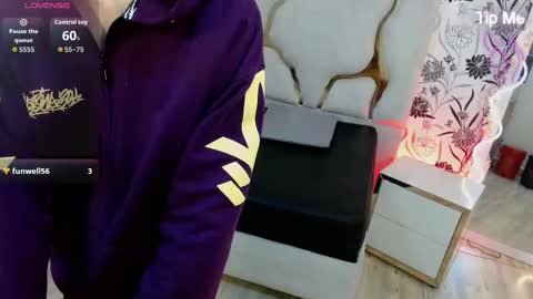  Yessy  online show from October 2, 9:13 pm