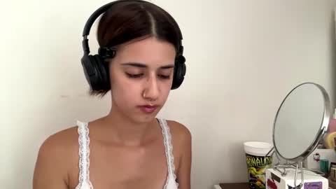 Julia 3 online show from July 6, 1:08 pm