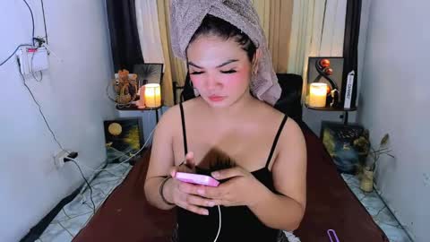 yhanna_08 online show from May 24, 8:54 am