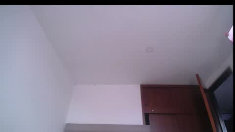 Yiny online show from June 30, 12:48 pm