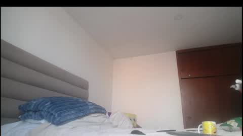 Yiny online show from July 5, 12:01 pm