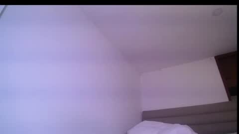 Yiny online show from June 22, 11:39 am