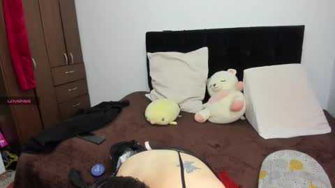 yinyyanghot online show from November 5, 10:17 am