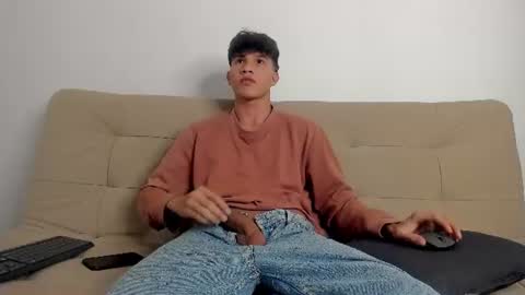 yizus_bonz online show from June 23, 11:33 pm