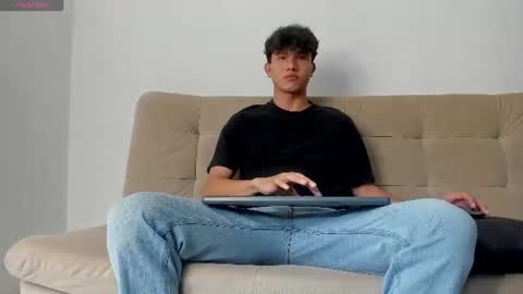 yizus_bonz online show from July 20, 10:33 pm