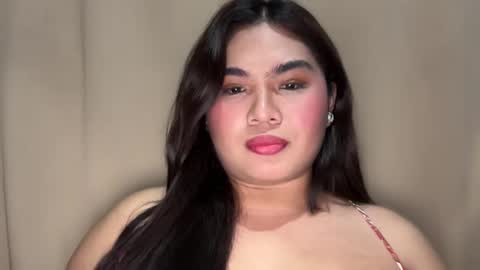 yllana love online show from December 17, 5:04 pm