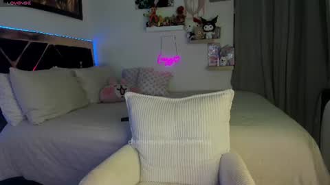lucy online show from June 18, 5:02 am