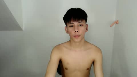 ynotyu online show from May 2, 1:11 am