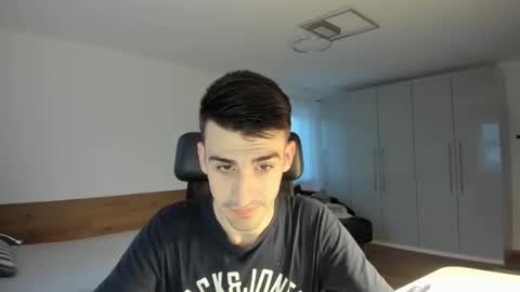 yoda130305 online show from March 17, 5:29 pm