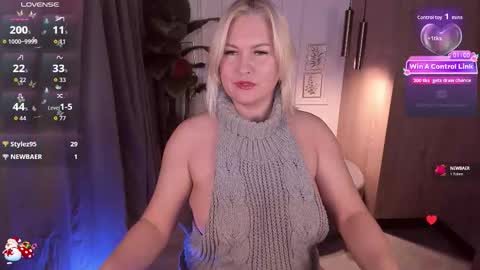 Yolanda online show from December 14, 8:37 pm