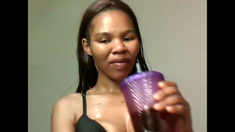 amazingkellyxx online show from June 11, 12:32 am