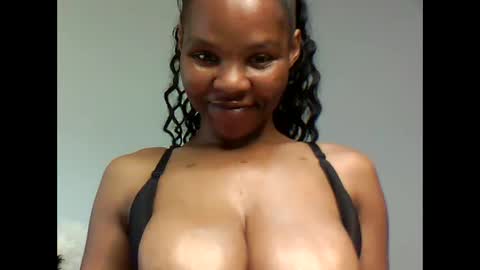 amazingkellyxx online show from November 12, 6:38 am