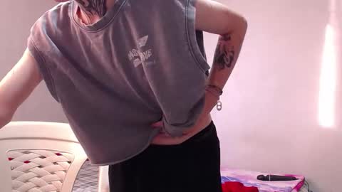 Snapshot of yoonbum_ chatting on October 2, 10:08 pm Little Mike Independent model online show from October 2, 10:08 pm