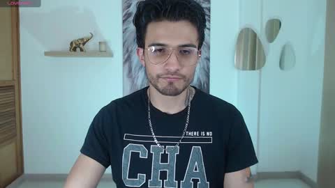 yoshy_man online show from January 8, 3:19 am