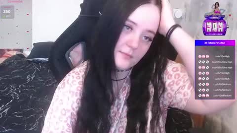 your_8a8y online show from June 29, 10:15 am