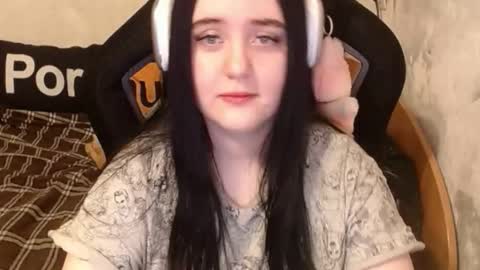 your_8a8y online show from October 22, 4:30 pm