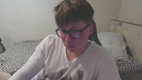 Max online show from May 12, 4:21 am