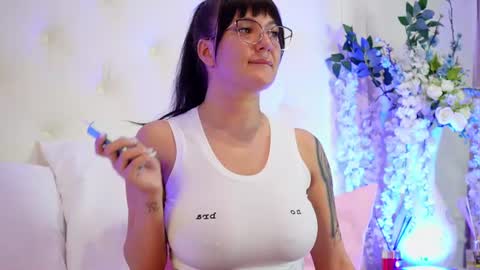 your_bustygirl online show from July 20, 6:53 pm