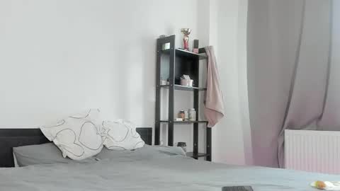 your_bustygirl online show from February 27, 6:57 am