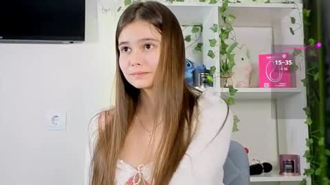 Julia Next stream  online show from February 3, 6:45 pm