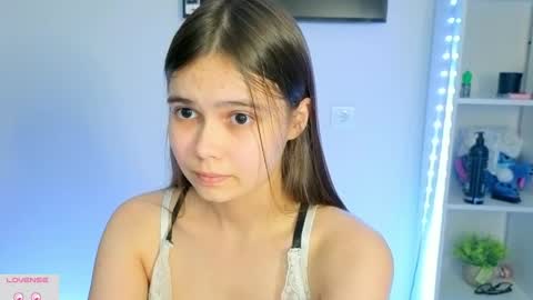 Julia Next stream  online show from June 5, 6:02 pm