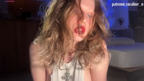 your_coraline_ online show from February 6, 6:13 pm