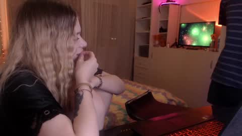 Your Horny Friends online show from February 7, 10:19 pm