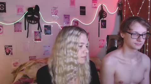 Your Horny Friends online show from September 16, 1:13 pm