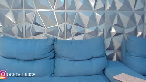 your_juice_ocktail online show from November 7, 10:34 pm