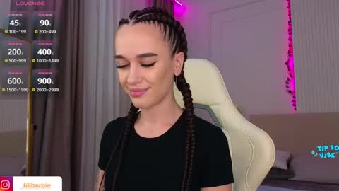 Jessica Loyd online show from February 20, 9:22 am