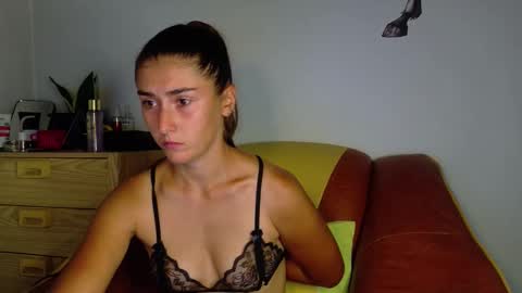 Andrea Your sweet farmer girl online show from September 17, 8:51 am