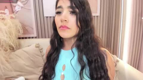 Evelin  online show from December 3, 9:48 pm