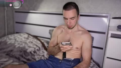 Your new boyfriend17 online show from May 1, 5:40 pm