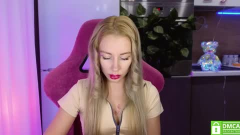 Alice  online show from May 3, 11:55 pm
