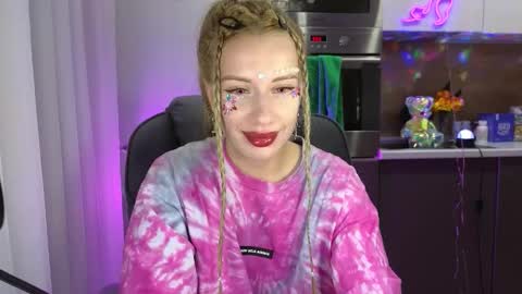 Alice  online show from January 6, 12:03 am