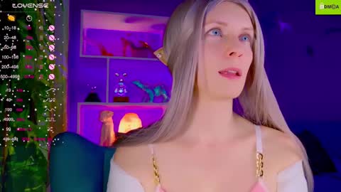 your_spring online show from November 18, 12:46 am