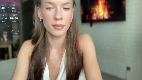 Mia  online show from July 28, 2:13 pm