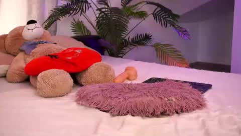 TenderSin online show from July 25, 5:49 am