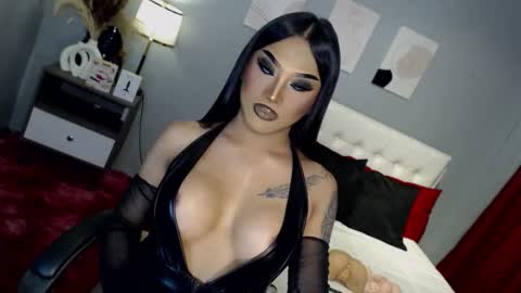 TRICXIEBELLE online show from October 2, 8:46 am