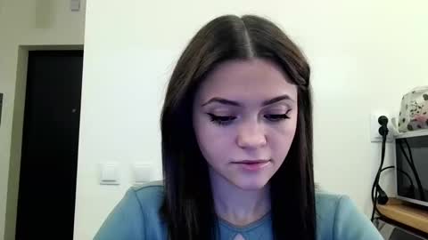 your_valeria online show from December 11, 6:04 am