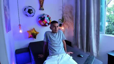 Angel online show from June 15, 12:30 pm