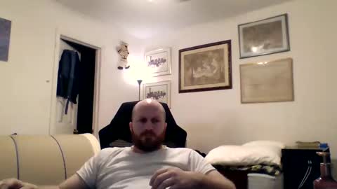 Snapshot of yourbewbs chatting on December 6, 8:01 pm yourbewbs online show from December 6, 8:01 pm