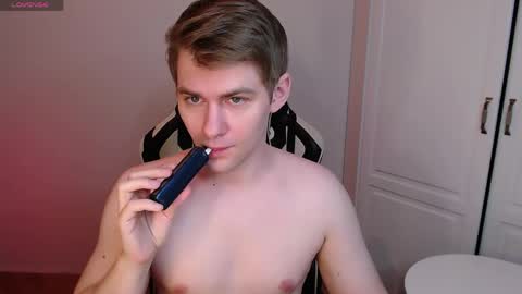 Billy online show from April 30, 2:16 am