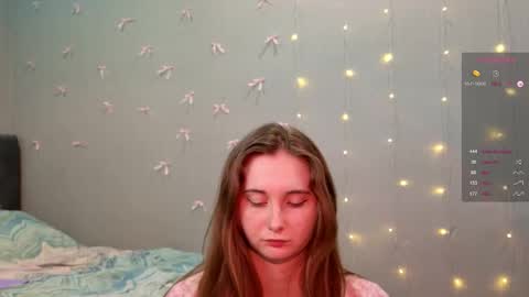 creamysister online show from February 24, 8:01 pm