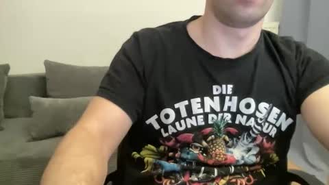 Snapshot of yourdirtysecret98 chatting on October 9, 9:31 pm Yourdirtysecret98 online show from October 9, 9:31 pm