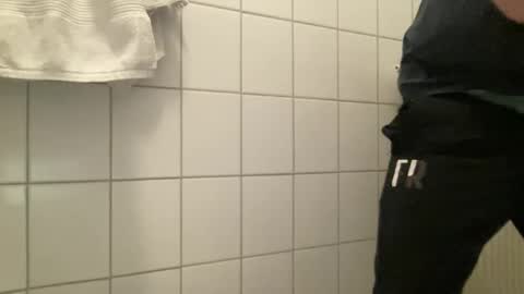 Snapshot of yourdirtysecret98 chatting on October 21, 10:35 pm Yourdirtysecret98 online show from October 21, 10:35 pm