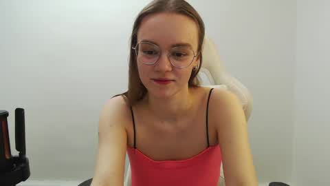 Lana online show from May 1, 9:53 pm