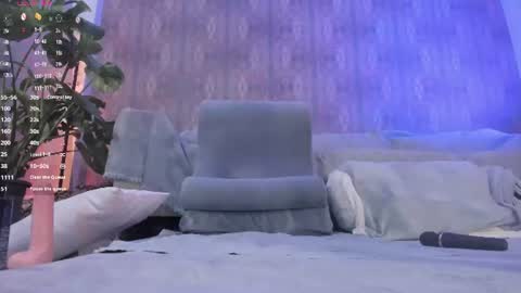 Mary online show from July 13, 10:52 am