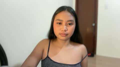 yourfantasyyy_ online show from June 17, 8:47 pm