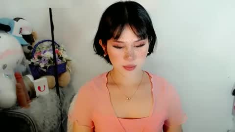 PrettyElla online show from November 6, 8:50 am